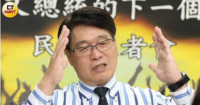 台湾民意基金会董事长游盈隆认为，小党在台湾并非没机会。（图／王永泰摄）