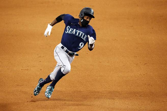 前水手队的迪戈登签下小联盟约转战红人队。（美联社资料照）