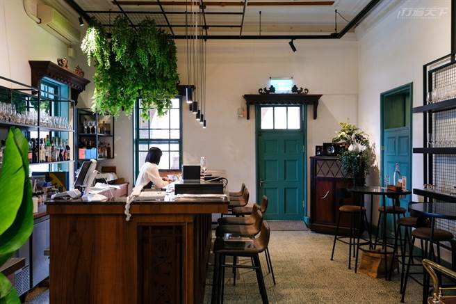 知事官邸内还有小酒吧。(图／行遍天下提供)