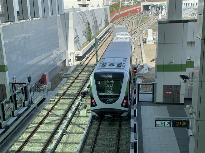 台中捷運綠線500公里運轉測試提前完成，8日起開始進行載重運轉測試。(林欣儀攝)
