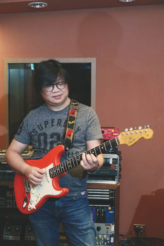 林正如豪氣地表示，河岸留言是為了展演而生的。(圖/林格立提供)   