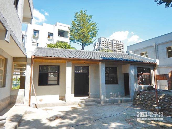 空军三重一村修復，第1阶段最快11月中开放民眾参观，图为正义南路86巷20号的日式小屋，俗称将军宅。（谭宇哲摄）