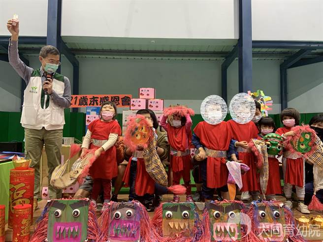 大同育幼院今（8日）举办全院师生年度感恩餐会。（大同育幼院提供）