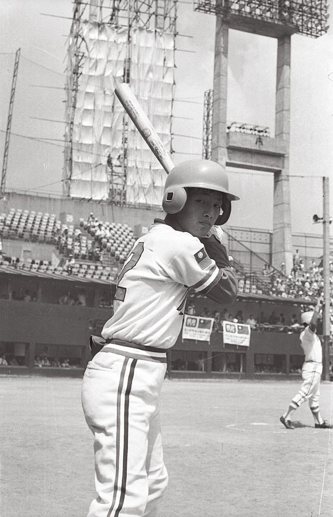 1973年鄭百勝代表巨人隊出征在漢城舉辦的遠東區少棒賽，最後也帶回世界冠軍。（本報資料照片）
