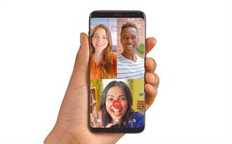 拜年玩新招 TikTok合拍與Messenger視訊圈好友等你揪