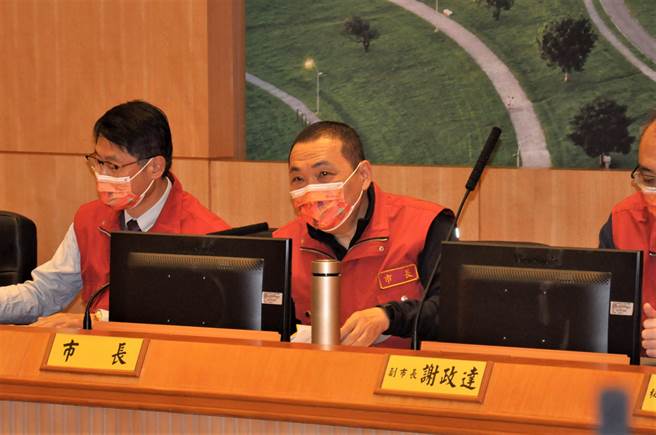 新北市社会局放宽辖内长照机构探病规范，原限制2人探病改为3人，并取消儿童不得探视、探视1小时规定。（记者蔡雯如摄）