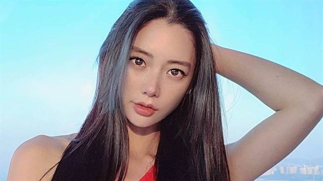 克拉拉即将推出古装大戏并在IG上为其宣传。（图／IG@ actressclara）