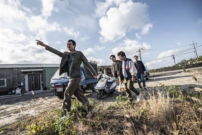 台中市補助多部優秀電影獲獎，其中《同學麥娜絲》獲得第57屆金馬獎最佳美術設計、最佳男配角等2個獎項，台中市成為金馬獎幸運城市。（台中市府提供／盧金足台中傳真）