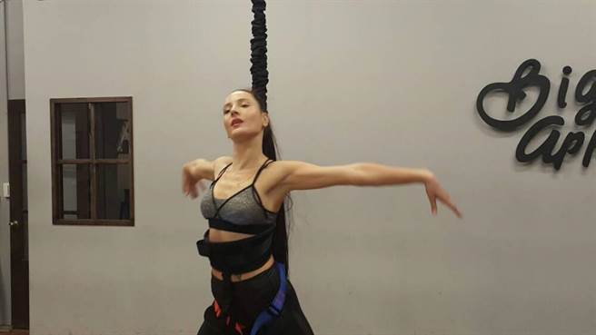 玛格莉特舞姿曼妙。（吴维书摄）