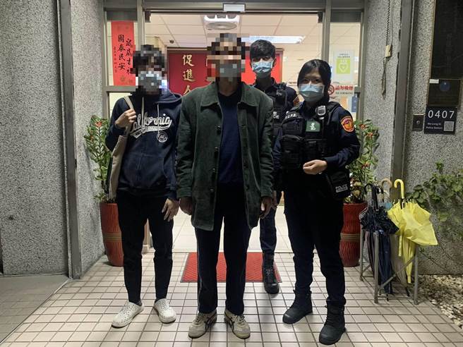 警方最后循线联繫上黄男的家属，帮助他能在年前返家团圆。(翻摄照片／林郁平台北传真)
