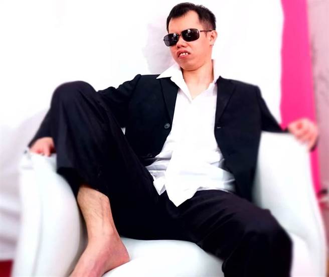 邓佳华遭判处拘役40天，得易科罚金4万元。(图/翻摄自邓佳华脸书)