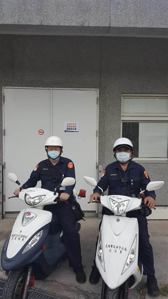 高雄春節連假高捷湧人潮 捷警增設輕軌臨時辦公室