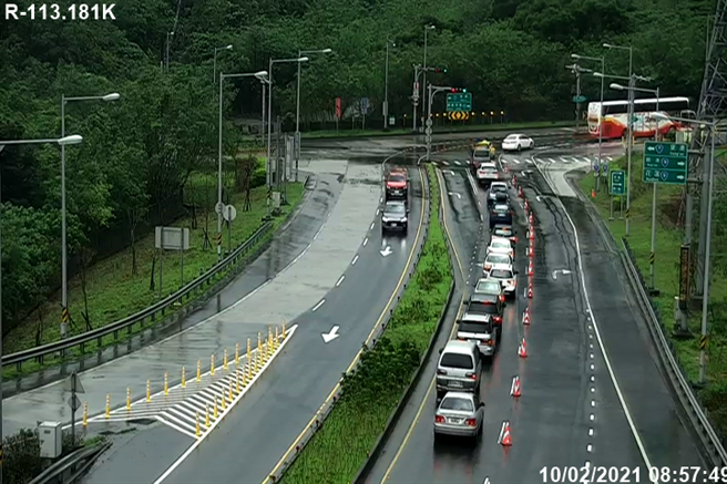 蘇花路廊清晨一度南下車多，所幸車潮紓解的相當快，並未造成塞車問題。（四區工程處交管中心提供／胡健森宜蘭傳真）