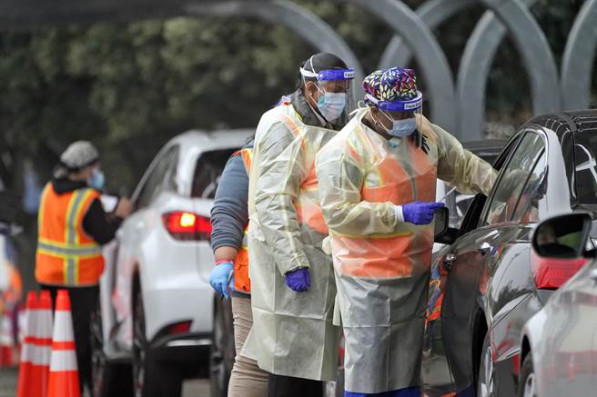 美国已展开疫苗接种且近期新增确诊大幅下降，加州的2019冠状病毒疾病（COVID-19）病故数即将超越原本疫情最热点的纽约州。(图/美联社)