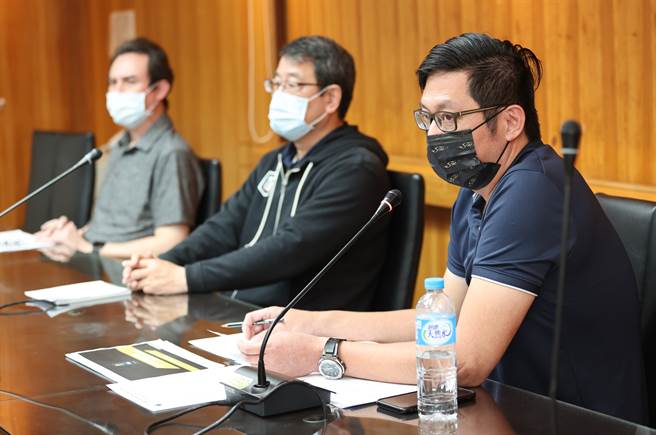 中华篮协宣布不派队参加亚洲杯男篮资格赛第三阶段赛事，下午于体育署召开记者会说明。(中华篮协提供)