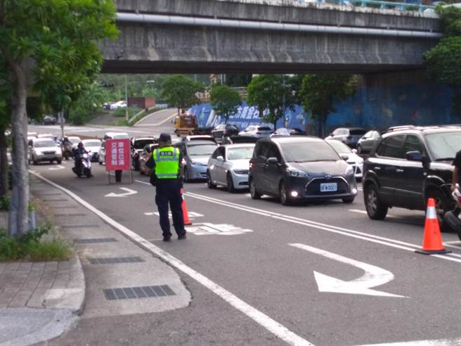 金山警分局春節連續連假期間將實施「總量管制措施」，敬請用路人配合總量管制措施。（金山警分局提供）