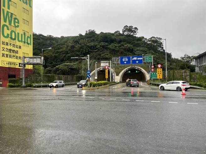蘇花改蘇澳隧道口，車流大致順暢。（蘇澳警分局提供／王志偉宜蘭傳真）