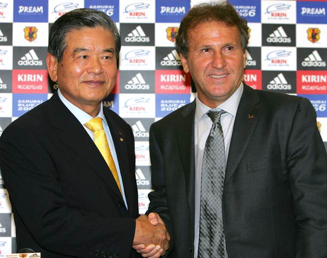 前日本足协会长川渊三郎（左）将接替森喜朗，担任东京奥运组织委员会主席。（美联社资料照）