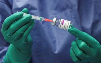 首批新冠肺炎疫苗運抵日本 最快14日核准