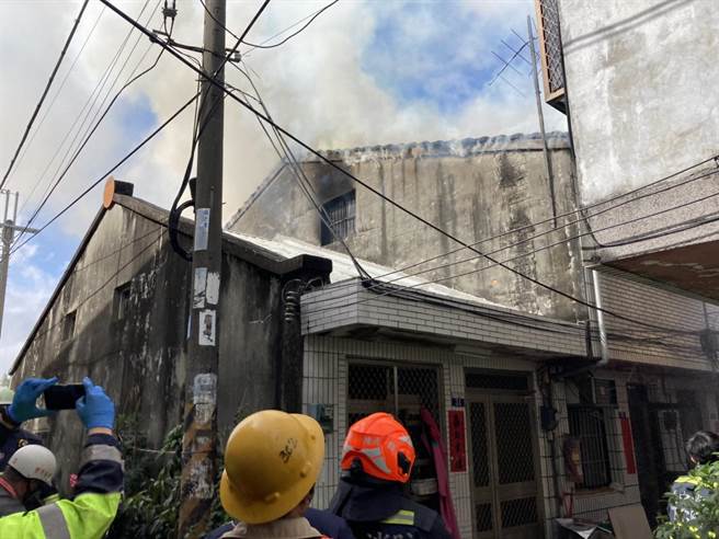 丰原区上午传出住宅火警，幸未造成人员伤亡。（台中市消防局提供／陈淑娥台中传真）