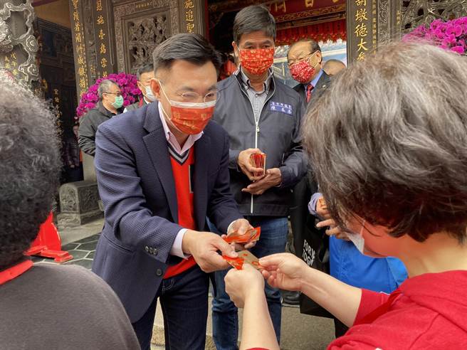 国民党主席江启臣表示，新的一年，会好好思考每一件事情。(陈淑娥摄)