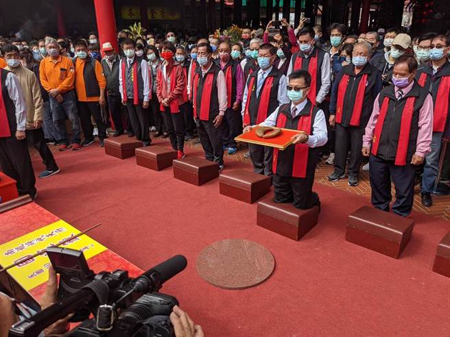 南鲲鯓代天府国运籤出炉。（庄曜聪摄）
