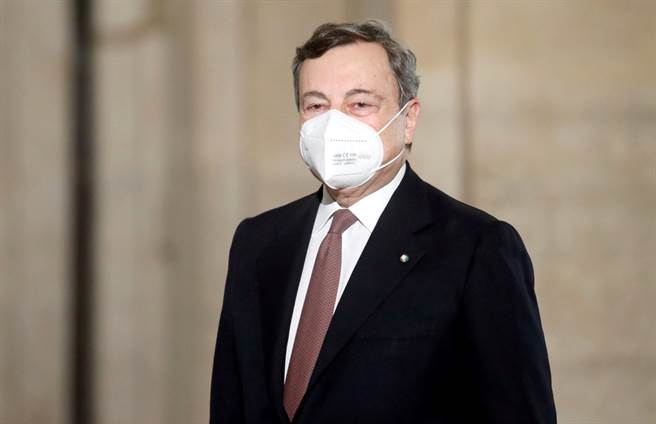 前欧洲中央银行总裁德拉吉（Mario Draghi）12日一就任义大利总理，即公布新内阁阵容，由无党派的技术官僚和来自他广泛政治联盟的人物组成，将对付疫情和经济等多重危机。（资料照／路透社）