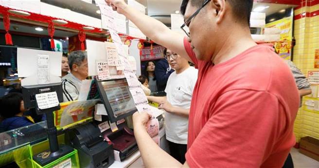 初二大乐透加码大红包开奖。(图/中时资料照)