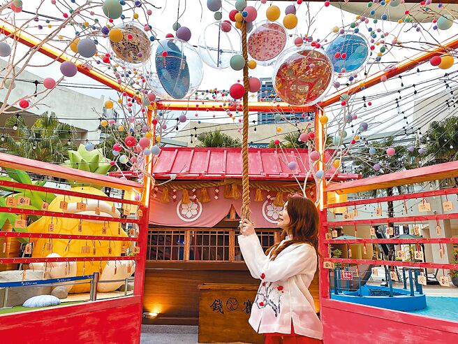 MITSUI OUTLET PARK林口店打造「粉彩祈願神社」。（MITSUI OUTLET PARK提供）