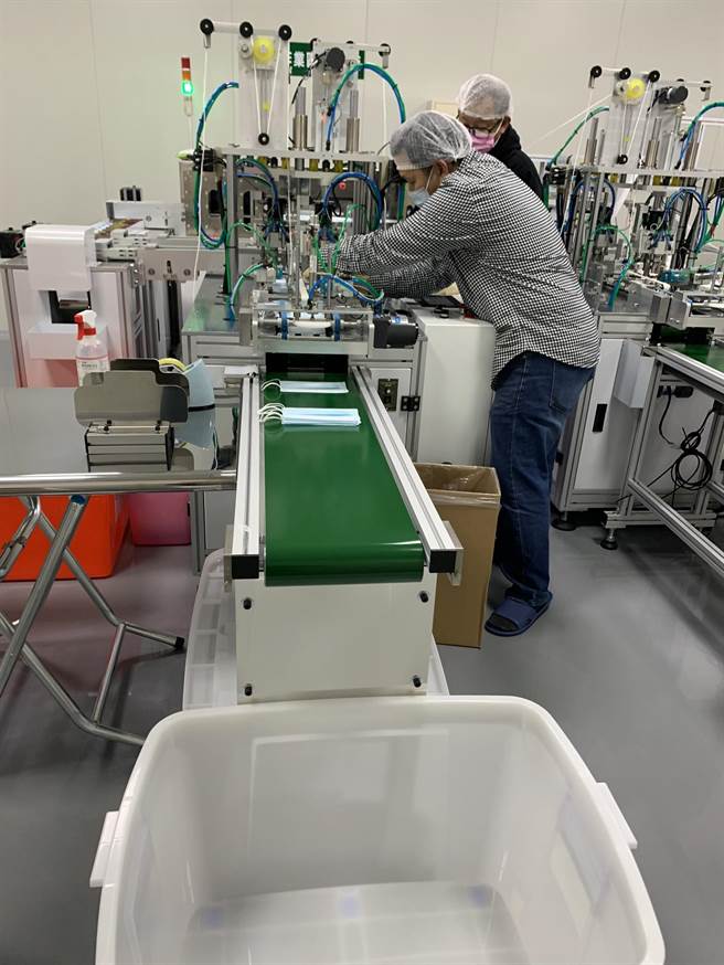 抗疫添生力军，台中市府加速审核医疗口罩工厂新设登记。（台中市政府提供／陈世宗台中传真）