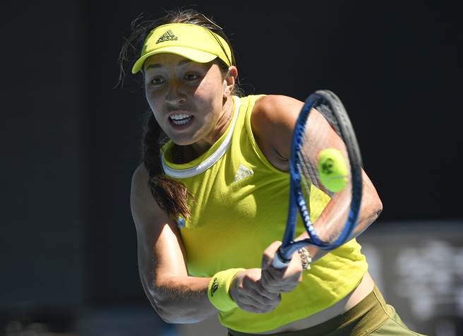 美国女将佩古拉于今年澳网再挫种子选手，生涯首度晋级四大赛女单8强。（美联社）