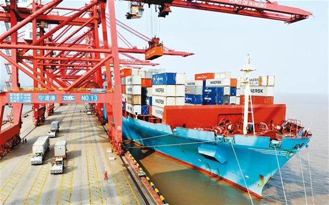 最新消息指出，時隔兩年，大陸造船業再度奪回接單量全球第一的寶座。(資料照/新華社)