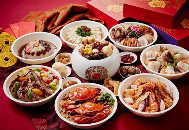 除夕夜丰盛的年夜饭与过年的佳肴美食常会有剩菜的问题，吃这些剩菜安全吗？医生建议要注意3个要点，才能吃得放心。（图／本报檔案照）