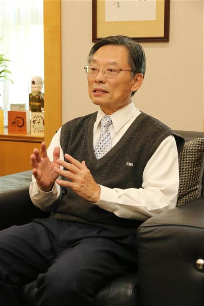 检察总长江惠民（图）指出，实务上存在许多表面看似合法却有侵害人权之虞的判决，他有责任提出挑战。（中央社记者萧博文摄）