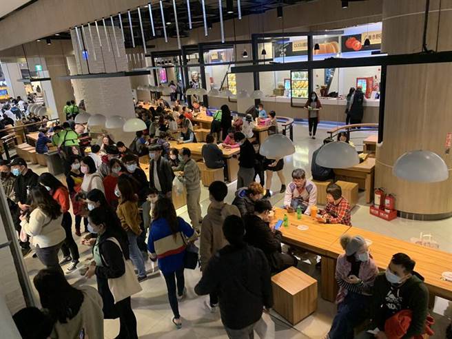 大江购物中心因桃医阴影在，春节连四天业绩衰3.7％。图／大江