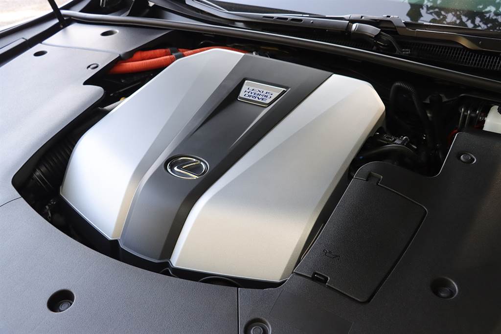 回歸初衷、恣意享受舒適之境，2021 Lexus 小改款 LS500h 頂級版