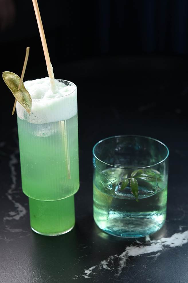 为传递有别传统的餐酒体验，〈虎三同〉与知名餐酒馆〈Bar Mood〉合作，由调酒达人设计了8款调酒供客人佐餐。（图／姚舜)