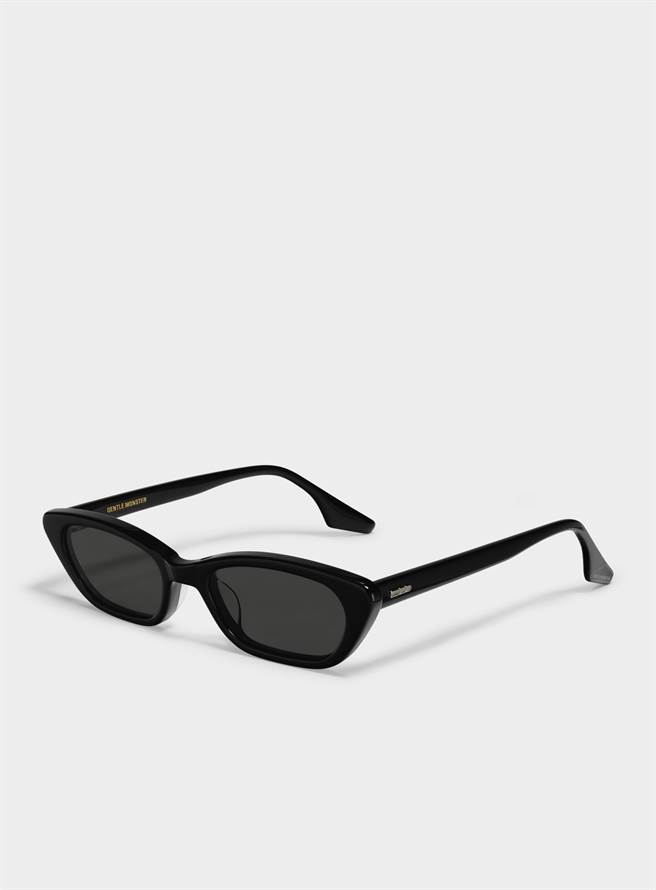 韩系潮牌GENTLE MONSTER太阳眼镜，8940元。（ GENTLE MONSTER提供)