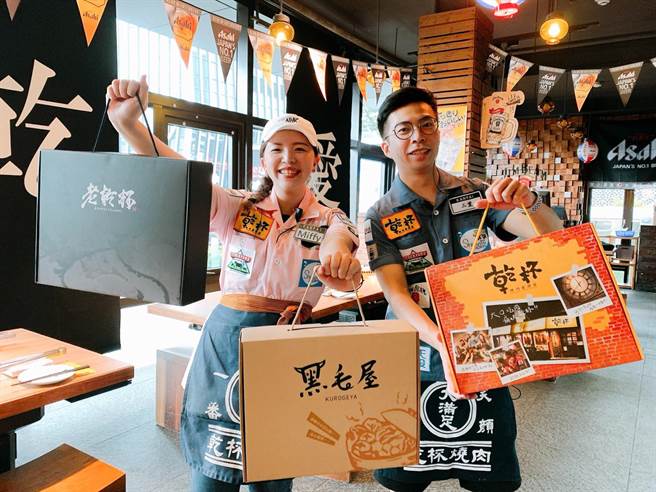 「宅过年」商机发威，乾杯超市「年节礼盒」热销500份、推升1月营收成长。（乾杯提供）