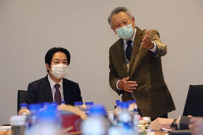 赖清德：面对疫情台湾要走出自己路，打造疫苗的护国神山。（总统府提供）