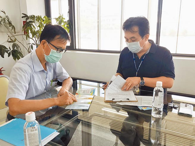 台中市推動汰除老舊柴油大貨車，近2年共淘汰2537輛，大幅降低柴油車排煙汙染。（台中市環保局提供／陳淑芬台中傳真）