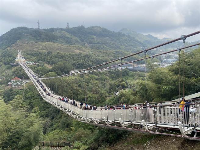 太平云梯春节期间的人潮是大阿里山区之冠。（严清雅提供／张亦惠嘉县传真）