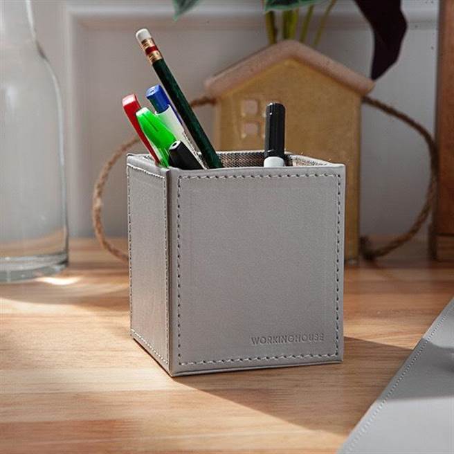 Global Mall屏东市生活工场于21日前推出「格调伯爵系列办公用具」买一送一优惠。（Global Mall提供）