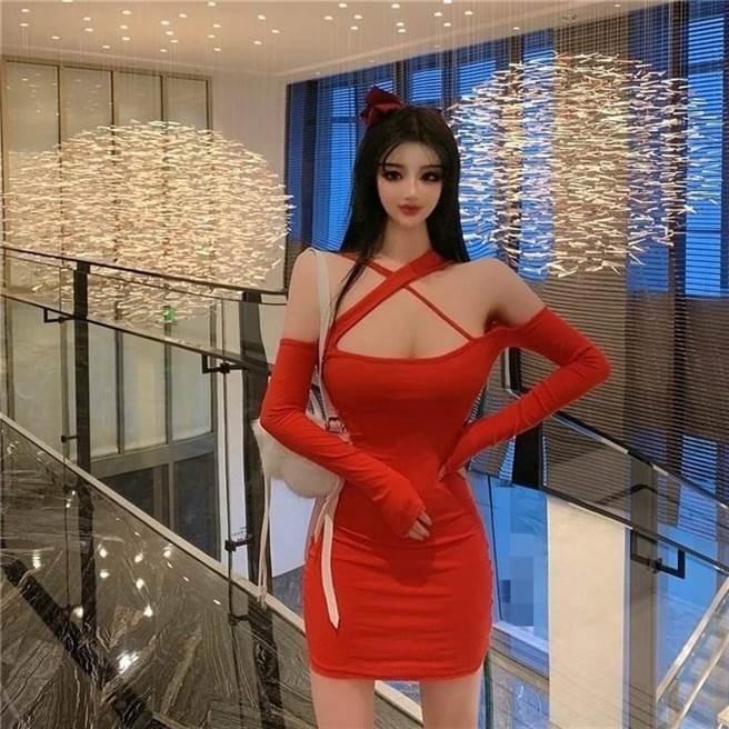 陈紫其P图P过头，让网友全都看傻眼。（图／翻摄自Miki Chen脸书）