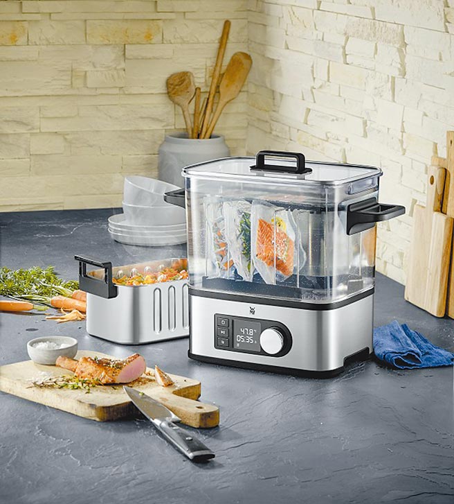 全联WMF Lono舒肥慢炖锅Pro，市价1万2500元，80枚+4499元、40枚+4999元或1600福利点+4999元兑换，3.6折起，限量200组。（全联提供）