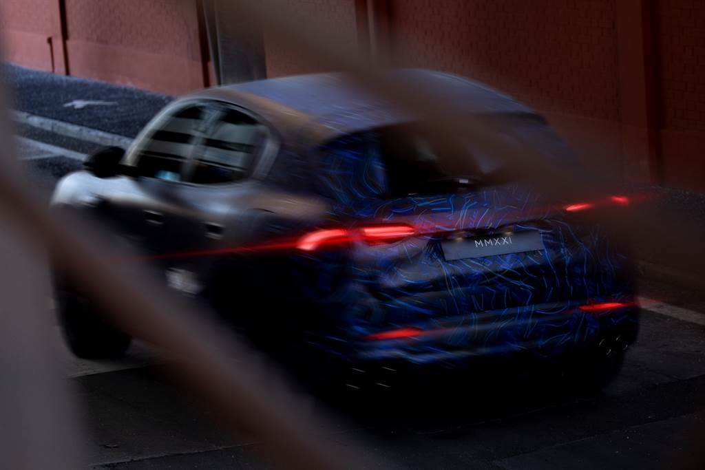 Maserati官方發佈第二款SUV-Grecale的偷拍照
