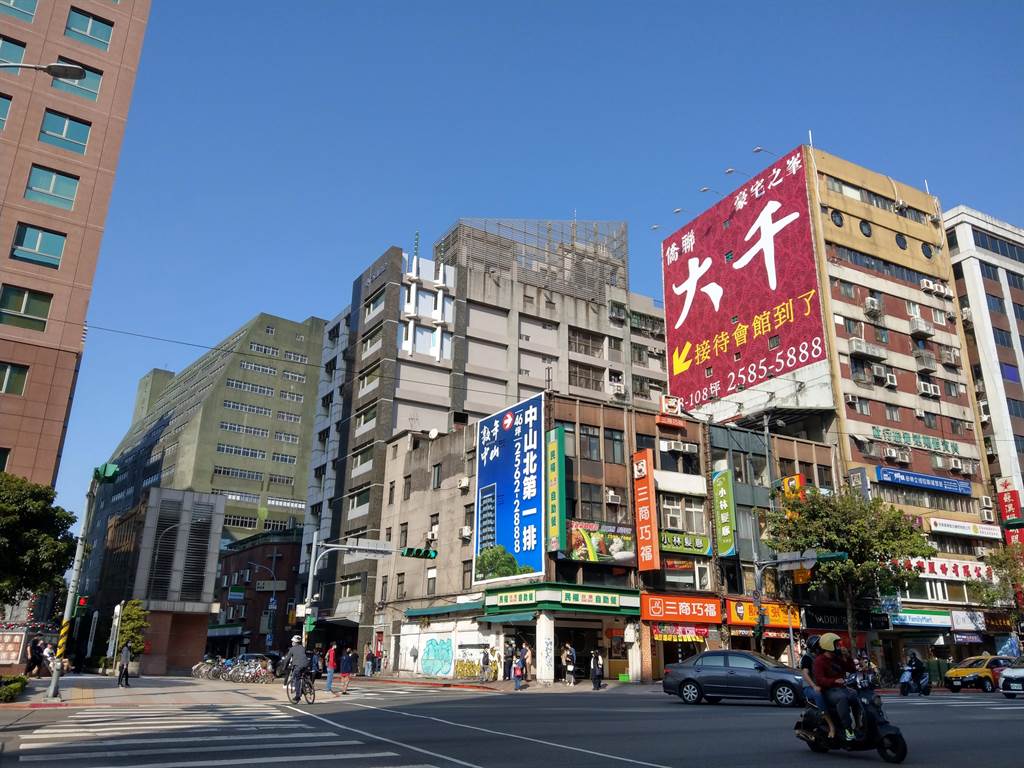 後疫情時代，有63%台灣商家打算主動出擊，重啟新店開幕及擴張計劃。(葉思含攝)