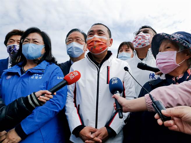 新北市长侯友宜今（19日）表示，任何人愿意为国家社会、甚至为党来服务都存着满满的感激。（叶书宏摄）