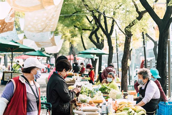 微风市集在凤山、鸟松、左营与苓雅区都有巡迴场次。（摄影/陈建豪）