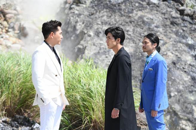 王传一（左起）、贺军翔、杨铭威在《天巡者》有精彩对手戏。（三立提供）